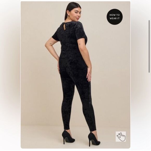 Torrid Full Length Crushed Velvet Short Sleeve Catsuit Size 1X‎ - Picture 3 of 7